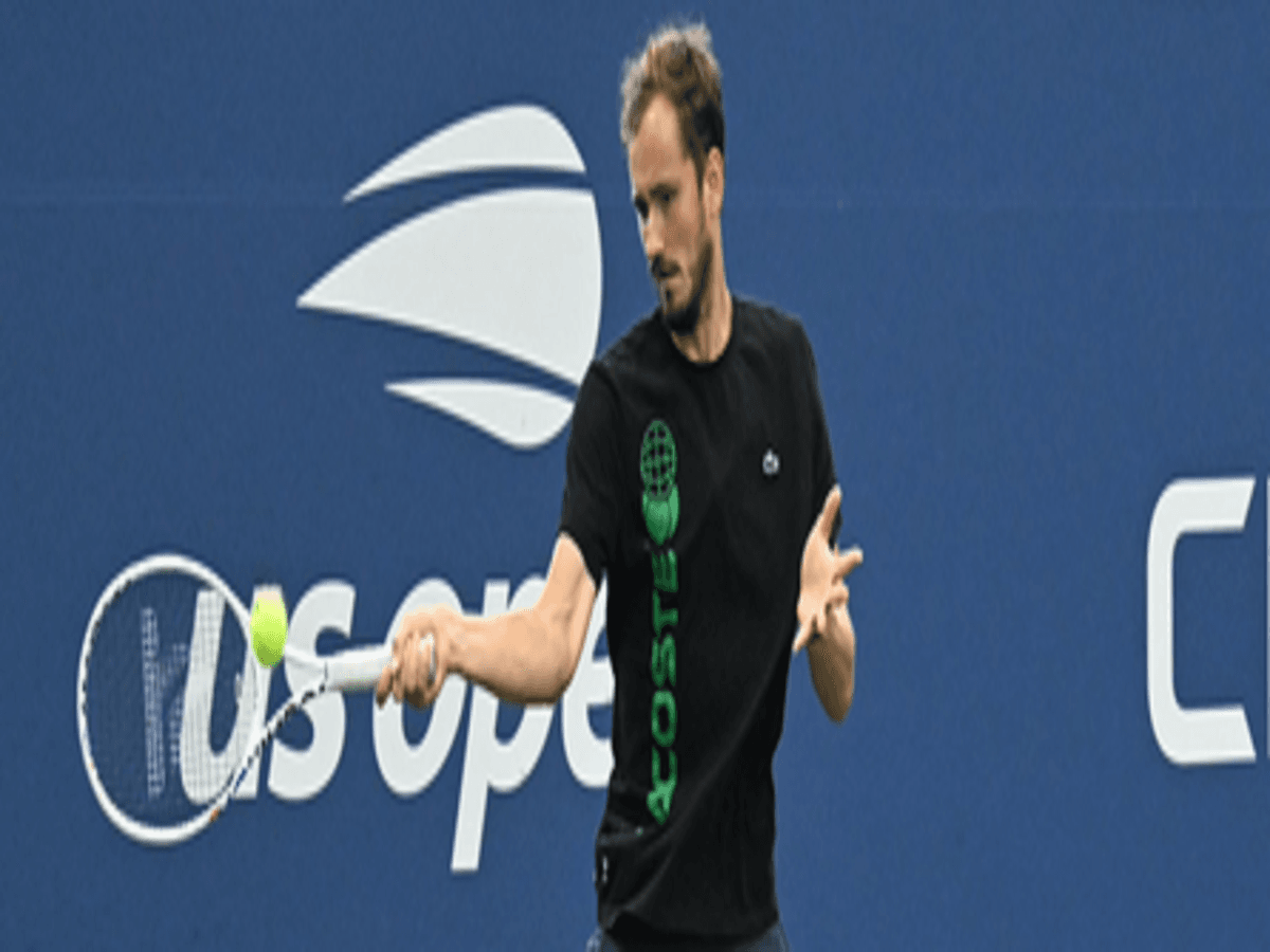US Open: Top stars Medvedev, Zverev, Berrettini advance into second round
