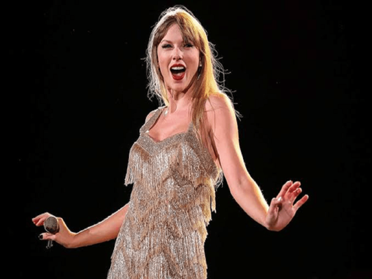 MTV VMAs: With 8 awards, Taylor Swift is Artiste of The Year; Shakira bags Video Vanguard Award