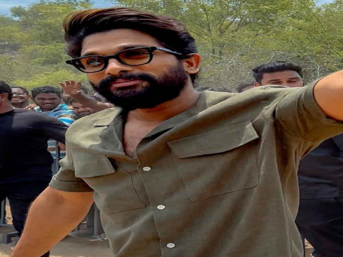 Allu Arjun heaps praise on SRK for ‘Jawan’ spectacle; SRK reveals he saw ‘Pushpa’ thrice in 3 days