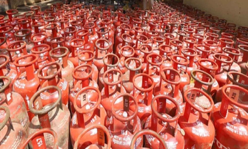 MP govt to provide LPG cylinder at Rs 450 under Ujjwala and Ladli Behna schemes