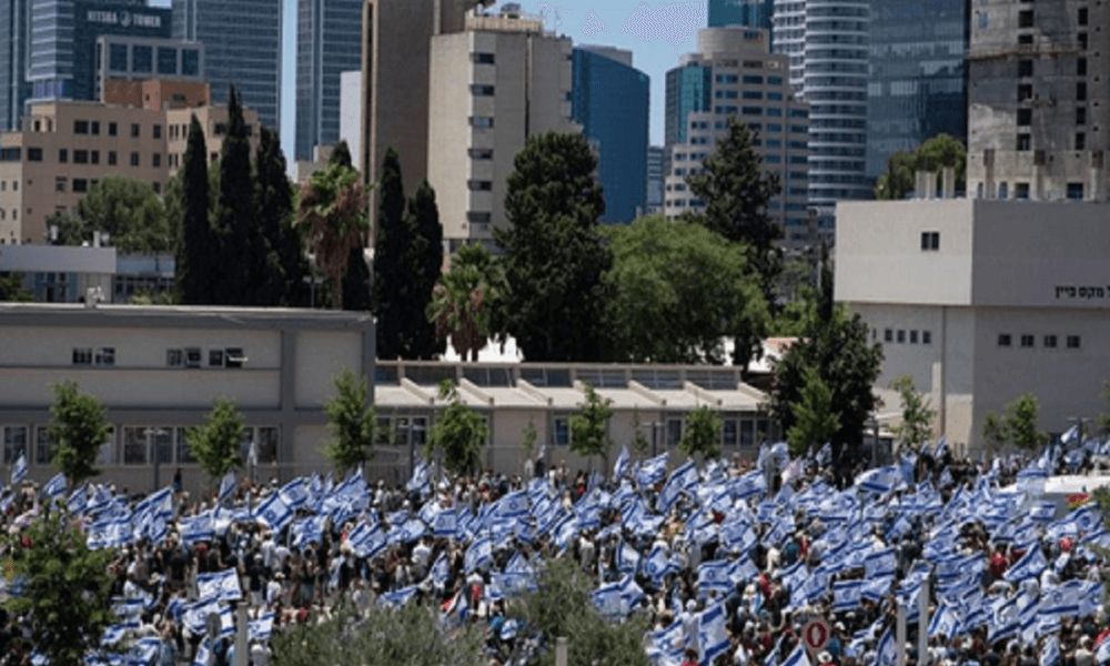 Israelis protest against overhaul plan ahead of key court discussion