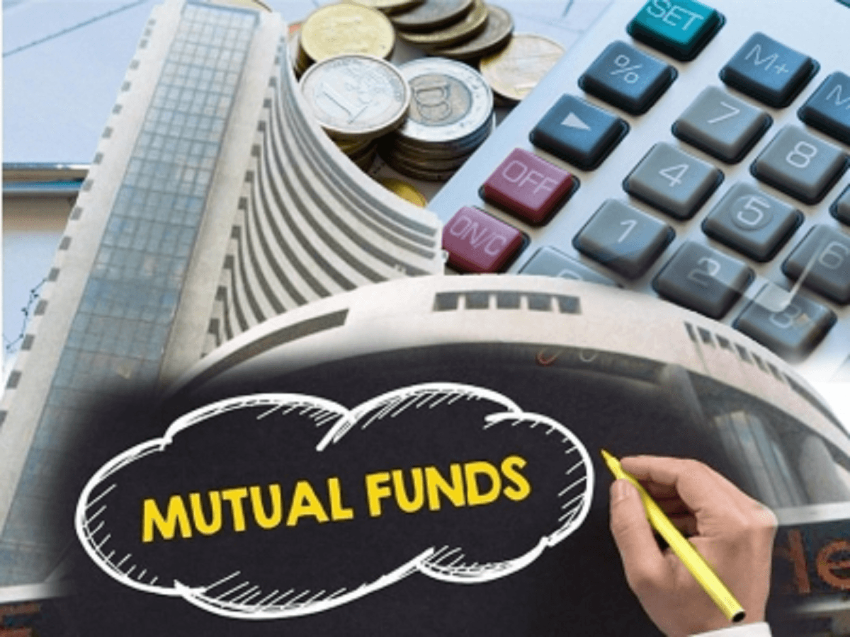 Mutual funds increase weightage in technology, metals, consumer durables sectors