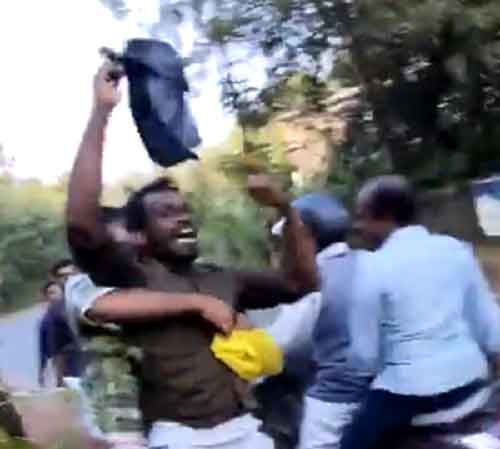 Congress slams Kerala CM after its cadre beaten by CPI(M) workers & police