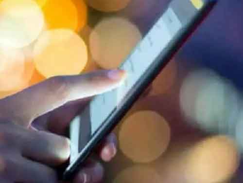 Global smartphone market back to YoY growth in Oct, breaks 27 months streak