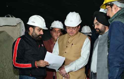 Tunnel rescue ops: Auger blades stuck in rubble, plasma cutter being brought from Hyd