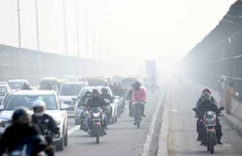 Air quality still in ‘very poor’ levels, IMD predicts drizzle in Delhi