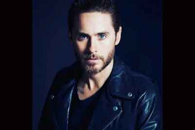 Jared Leto climbs the Empire State Building, announces 30 Seconds To Mars world tour