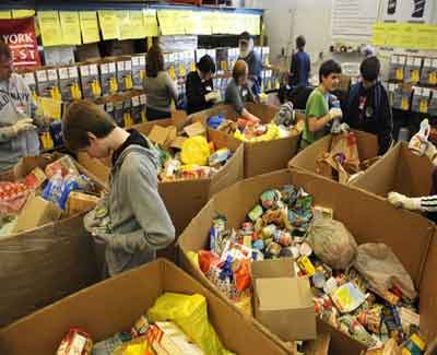 Food bank in Canada closes its doors to int’l students