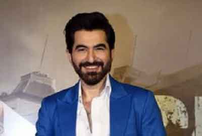 Bengali star Jeet has a hilarious response to trolls