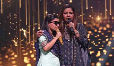Sadhana Sargam croones ‘Chupke Se’ with ‘Indian Idol 14’ contestant