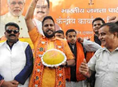 ‘Modi hai toh mumkin hai’ chants reverberate at party headquarters as BJP takes handsome lead in 3 states