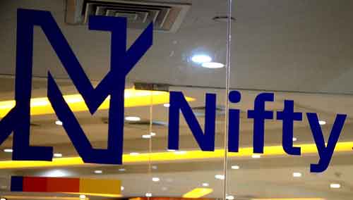 Nifty at record high, rises for 7th day