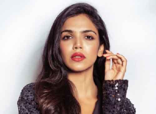 Shriya Pilgaonkar plays small town girl in relationship with an alcoholic in ‘Dry Day’