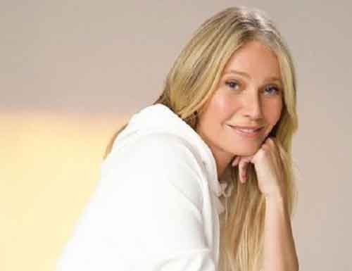 Gwyneth Paltrow goes makeup free, wears bikini on holiday with her children