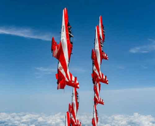 IAF weekend treat for Mumbaikars, dazzling aerial display at Marine Drive