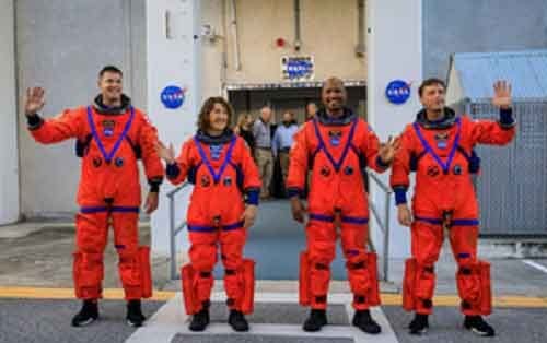 NASA delays mission to take humans back to Moon until 2025