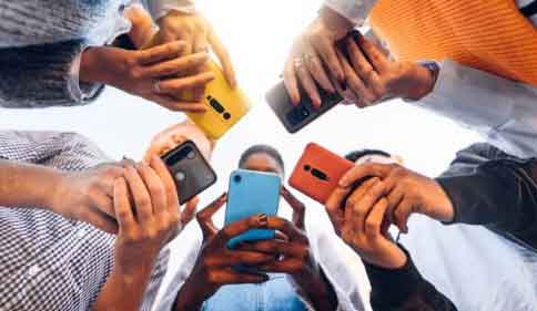 India needs to lower tariffs on smartphone components to pip China, Vietnam: ICEA