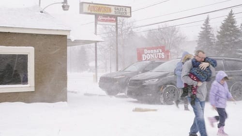 Powerful winter storm sweeps across US, bringing blizzard conditions and severe weather chaos
