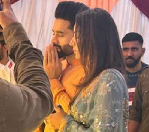 Jackky Bhagnani, Rakul Preet attend Ram Mandir’s replica rath flag off ceremony in Mumbai
