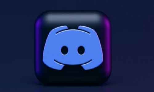 ‘I just bought a house’: Discord worker records herself getting laid off