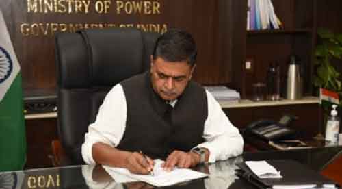 Govt scraps licence requirement for big electricity consumers to set up power lines