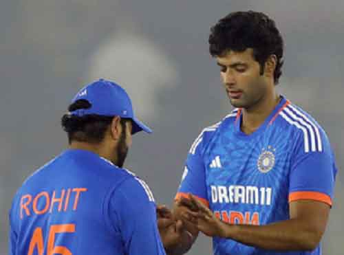 Shivam Dube with his all-round performance making sure he is in T20 World Cup squad: Sunil Gavaskar