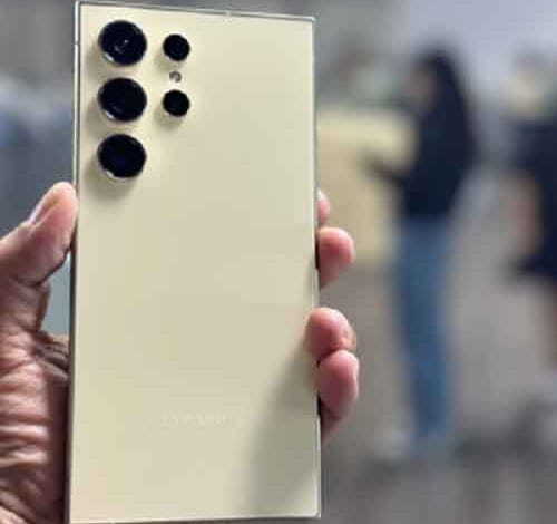 Samsung heralds ‘AI phone’ era with premium Galaxy S24 series