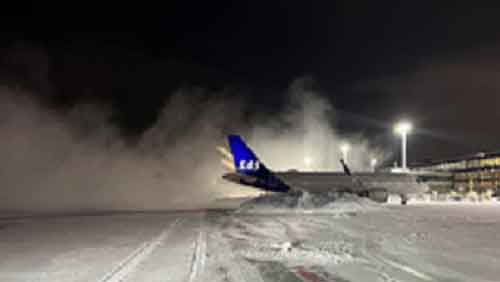 Oslo airport closes amid heavy snowfall