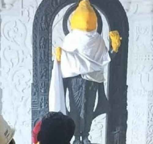 First ‘look’ of Ram Lalla idol inside Ayodhya temple revealed