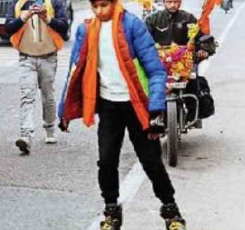 To Ayodhya – on skates, on foot, on bicycle