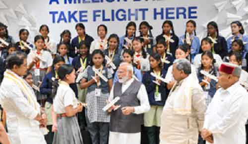 India has three times more women pilots than world’s average: PM Modi