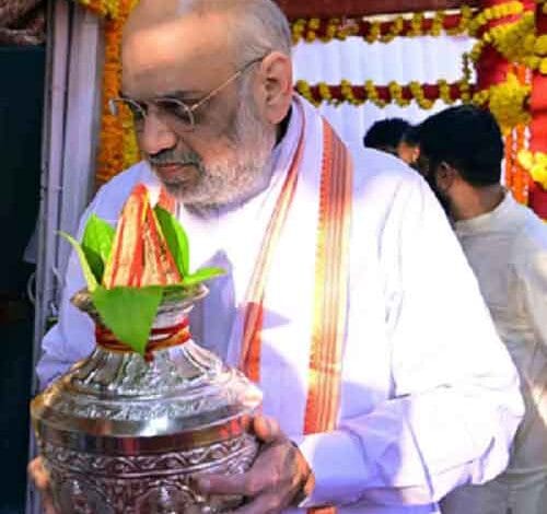 Banking on PM Modi, BJP eyes big gains in Telangana, but is in disarray in AP