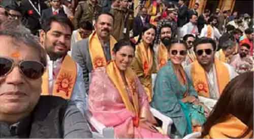 Alia-Ranbir, Vicky-Katrina pose for star-studded selfie with Subhash Ghai in Ayodhya