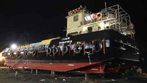 Navy’s ammunition cum torpedo cum missile barge – LSAM 19 launched