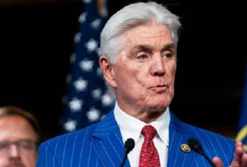 US Congressman welcomes protest convoy to border amid Texas stand-off with federal govt