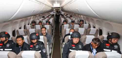 Myanmar hands over three Chinese warlords to Beijing