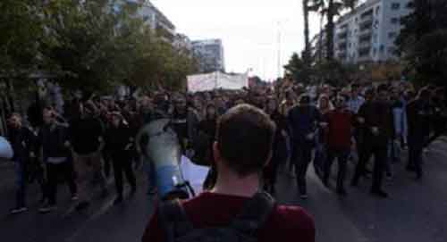 Greek farmers continue protests demanding govt pledged aid without delay