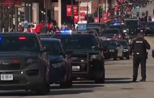 1 dead, dozen injured at US Super Bowl victory parade shooting