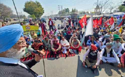 Union Ministers in Chandigarh for 4th round of talks with farmers