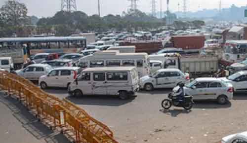 Traffic snarls in Delhi as farmers set for protest march