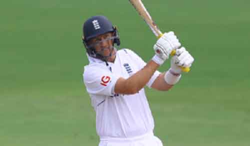 4th Test: Joe Root remains unbeaten on 122 as India bowl out England for 353