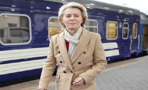 European Commission President visits Ukraine to show solidarity on second war anniversary