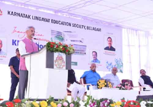 EAM Jaishankar says he is minister of a ‘strong govt with strong PM’