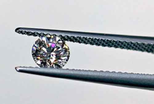 Cut & polished diamond exports to dip about 25-30 pc in FY24: CARE Ratings