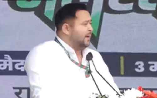 Tejashwi attacks Nitish Kumar, BJP at Jan Vishwas Maharally in Patna