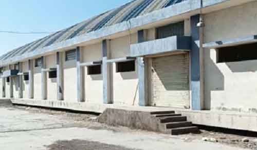 Govt cuts warehouse charges to help farmers