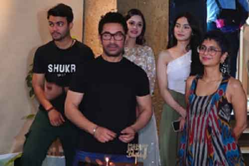 Aamir Khan celebrates 59th b’day with ‘Laapataa Ladies’ team