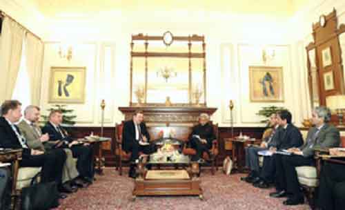 Belarusian FM talks trade, economy, SCO cooperation in India