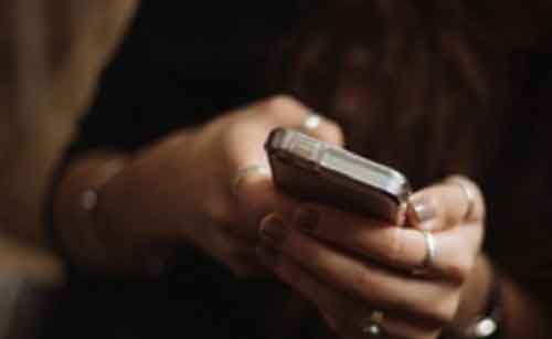 Over 235 mn Indian active users explore content on mobile lock screens: Report