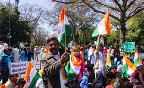 CAA row: Hindu migrants protest against Cong, breach police barricades